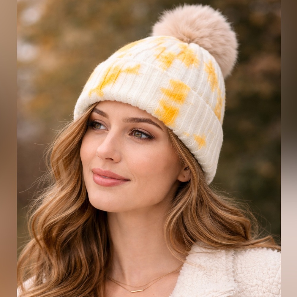 Women’s Tie-Dye Pom Beanie Cozy Knit Hat Winter fur lined Soft & Warm
